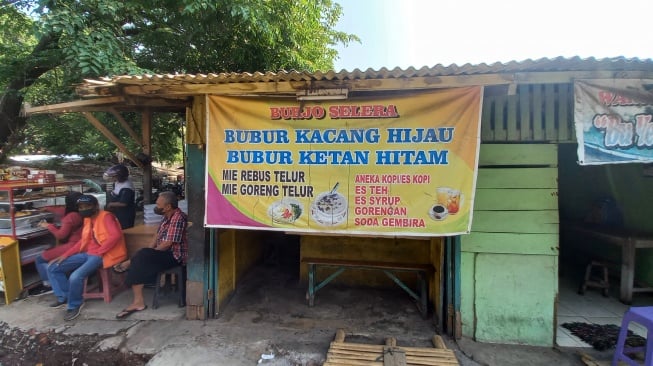 Menelusuri Burjo dan Warmindo Kuningan di Semarang, Tak Lagi Jualan Bubur Kacang Hijau, Karena Mulai Sepi Peminat