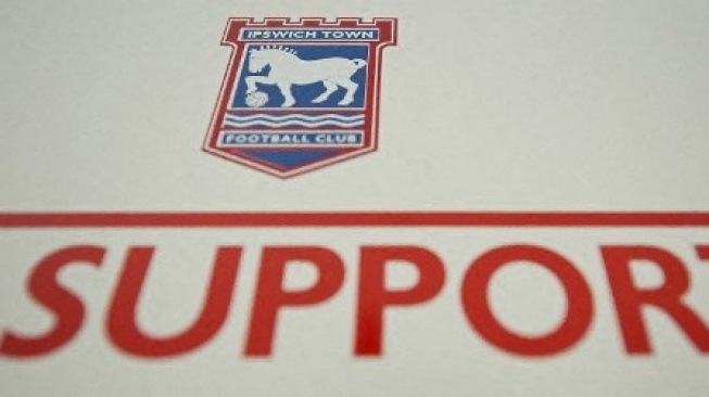 Ilustrasi Logo klub sepak bola Ipswich Town. AFP/Ben Stansall