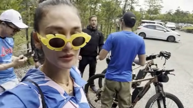 Momen Luna Maya dan Maxime Bouttier Eksplor Keindahan Kyoto. (YouTube/Luna Maya)