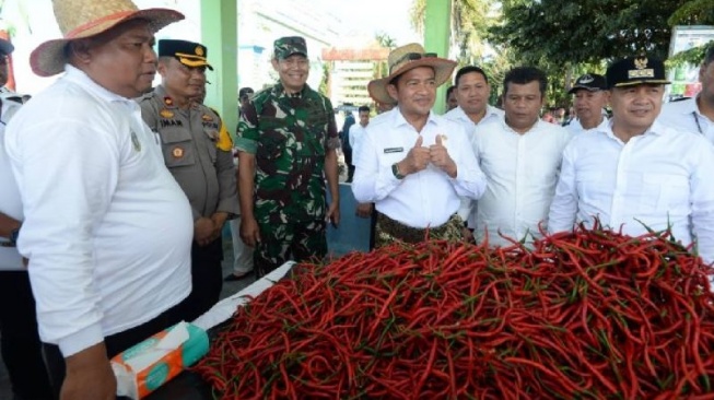 Sumut Surplus 41.950 Ton Cabai Merah, Pj Gubernur: Jaga untuk Kebutuhan Natal dan Tahun Baru 2024!