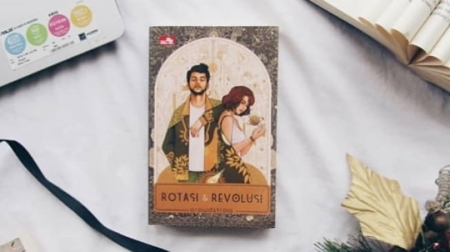 Ulasan Novel 'Rotasi dan Revolusi', Adaptasi dari Wattpad yang Populer