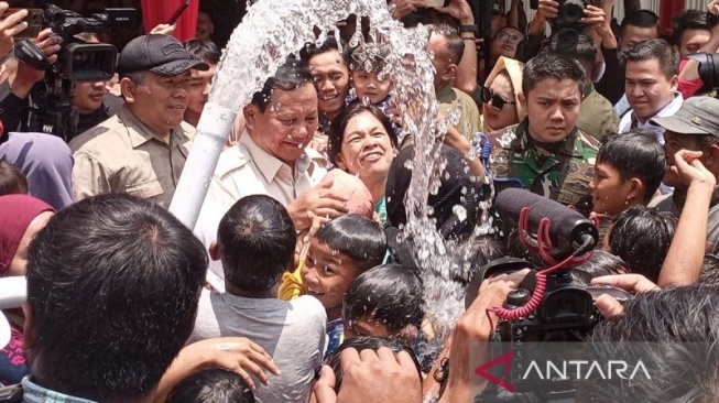 Prabowo Disebut Kampanye Terselubung saat Peresmian Sumur Bor, Jokowi Diminta Turun Tangan