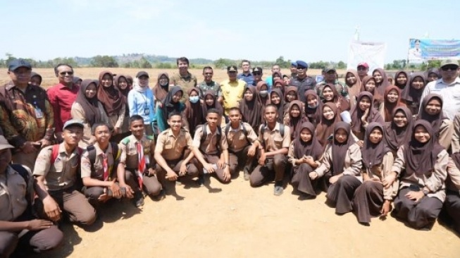 Bahtiar Baharuddin Ajak Pemuda Sulsel Jadi Petani, Nelayan, dan Peternak