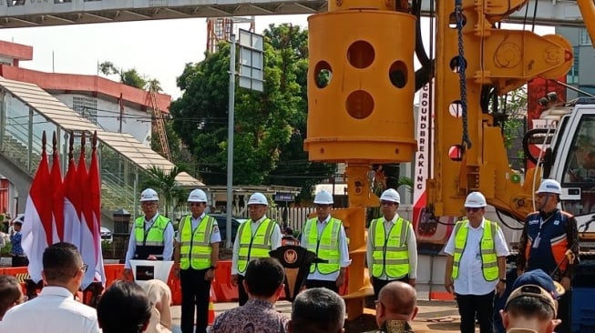 Jokowi Batal Hadir di Peresmian Konstruksi LRT Velodrome-Manggarai, Ini Penjelasan Istana