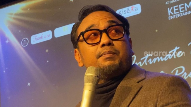 Bebi Romeo Aransemen Lagu Ciptaan Angelina Sondakh tentang Adjie Massaid, Ada Kejadian Aneh di Studio