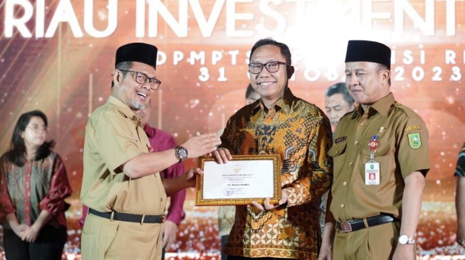 Sambu Group Raih 2 Kategori Penghargaan dalam Riau Investment Award 2023