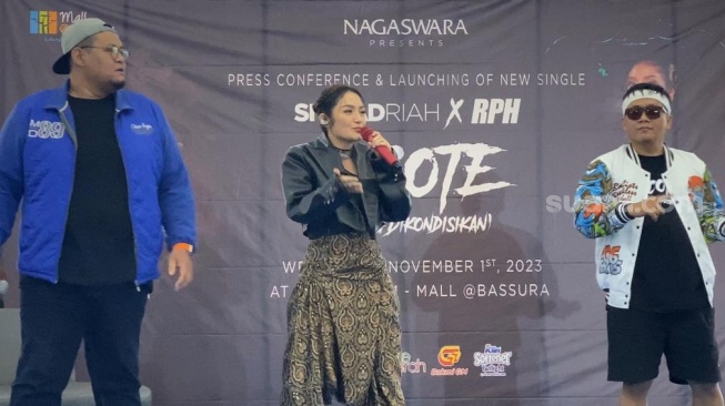 Rilis Lagu Berbahasa Jawa, Siti Badriah Takut Dibandingkan dengan Pedangdut Lain