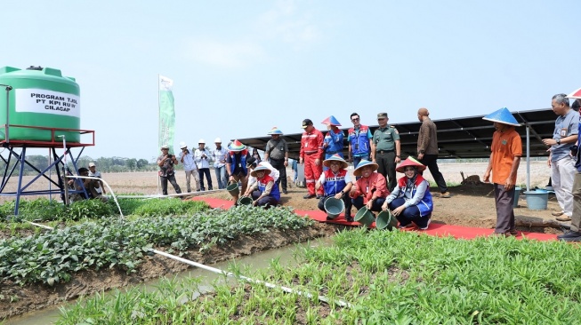 Kilang Pertamina Internasional Resmikan Program Desa Energi Berdikari Kalijaran