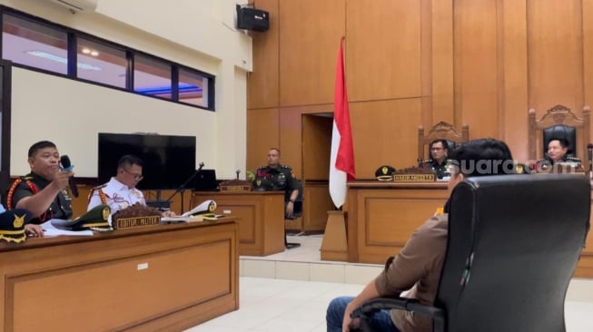 Bentak Korban Lain Praka Riswandi dkk di Sidang Imam Masykur, Hakim Semprot Oditur: Turunkan Tensinya!