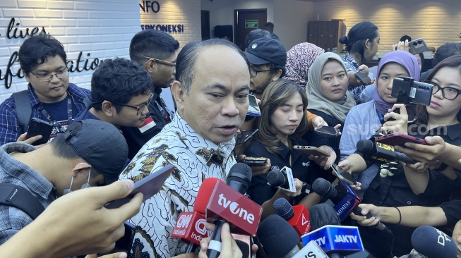 Menteri Kominfo Budi Arie Setiadi saat ditemui di Kantor Kominfo, Jakarta Pusat, Kamis (2/11/2023). [Suara.com/Dicky Prastya]