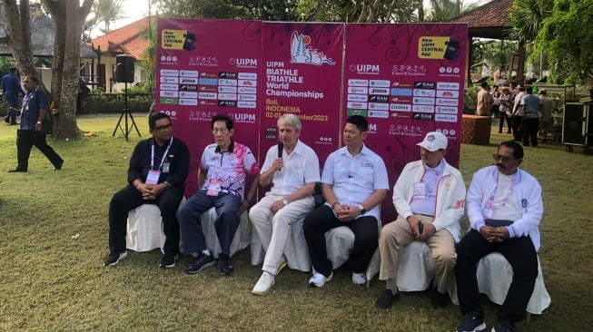 Pembukaan Kejuaraan Dunia Biathle-Triathle UIPM 2023 di Nusa Dua, Bali yang berlangsung dari 1-5 November 2023. (Istimewa) 