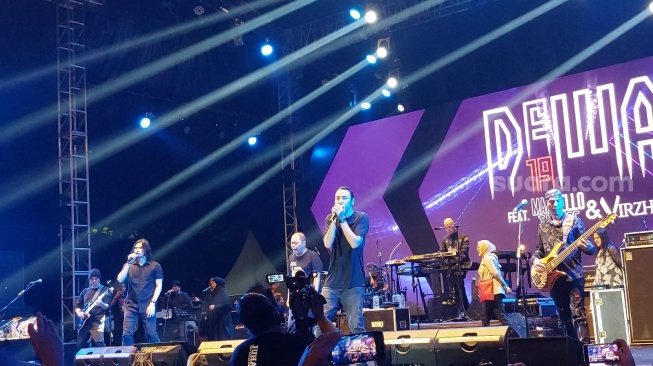 Candu dan Haru, Konser Dewa 19 Iringi Pemitan Juliyatmono Sebagai Bupati Karanganyar