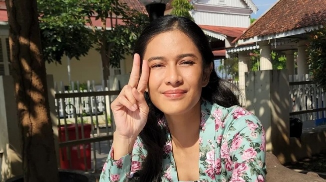 Pesona Dian Sastro Pakai Kebaya (instagram/@therealdisastr)