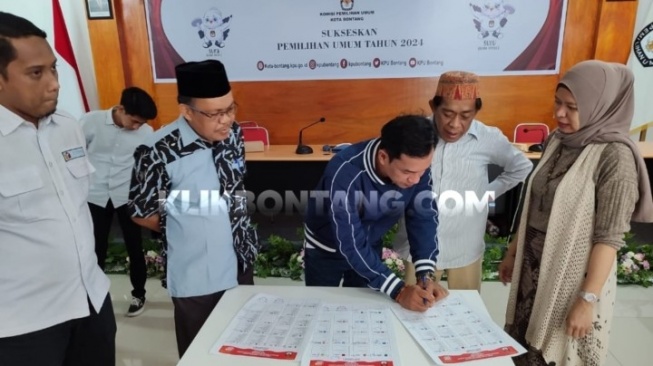 Ada 4 Partai Sempat Bongkar Pasang, 294 Caleg Fiks Kontestasi di Pileg Bontang 2024