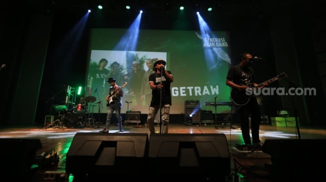 Sansan Pee Wee Gaskins menjadi juri Generasi Anak Band saat ditemui di kawasan Kuningan, Jakarta Selatan (Suara.com/Rena Pangesti)