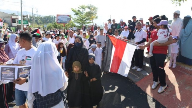 Ikut Aksi Solidaritas untuk Palestina, Bupati Luwu Timur: Kami Tak Bisa Bantu Melalui Perang, Tapi Kita Bisa Berdoa