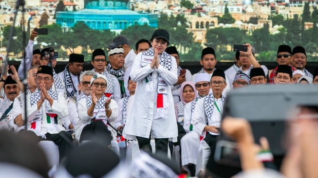 Potret Puan Maharani Pidato Dalam Aksi Bela Palestina, Harga Sepatunya Jadi Sorotan