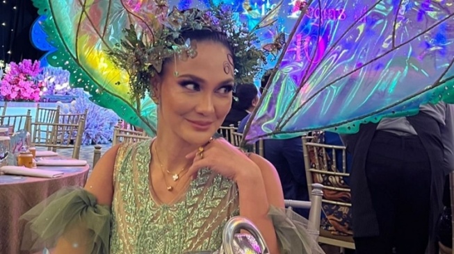 Gaya Artis di Pesta Ulang Tahun Ashanty (Instagram/@raitricia)