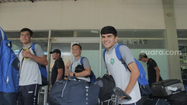 Terbang dari Bali, Timnas Uzbekistan U-17 Jadi Tim Pertama yang Tiba di Kota Solo