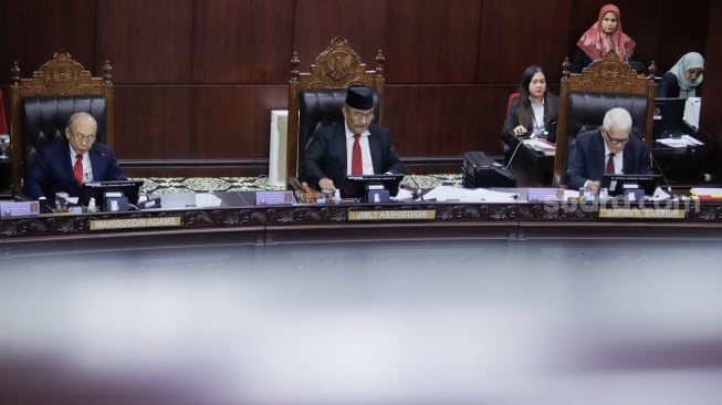 Pokok-pokok Kesimpulan Putusan MKMK Terkait Pencopotan Anwar Usman Dari Ketua MK