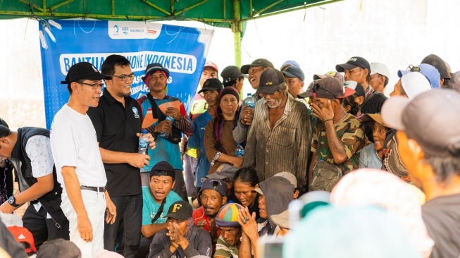 IPI dan Danone Indonesia Salurkan Bantuan Kemanusiaan untuk Warga Terdampak Kebakaran TPA Rawa Kucing