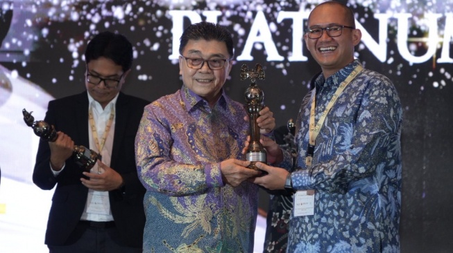 Bukit Asam (PTBA) Raih Platinum di Asia Sustainability Reporting Rating 2023