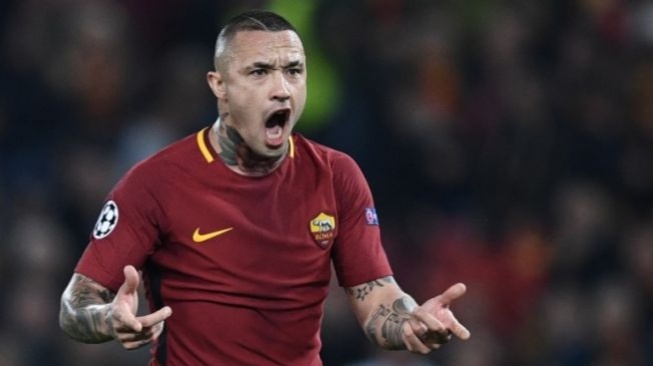 Pesepakbola Belgia berdarah Indonesia, Radja Nainggolan. (AFP/FILIPPO MONTEFORTE)