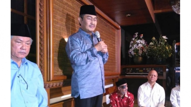 Rekam Jejak Jimly Asshiddiqie, Tegas Copot Paman Gibran dari Ketua MK