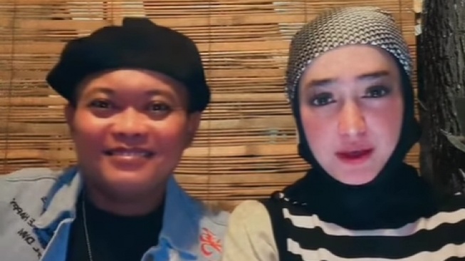 Potret kebersamaan Sule dan Santyka Fauziah.  (Tik tok)