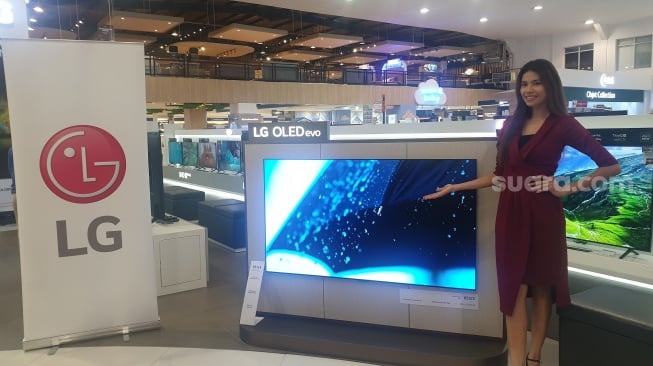 TV LG OLED evo G3 resmi dijual di Indonesia, Kamis (9/11/2023). [Suara.com/Dythia Novianty]