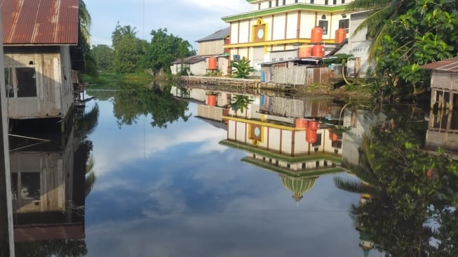 2 Bocah Perempuan Tewas Tenggelam Saat Mandi di Sungai Rasau Jaya Umum