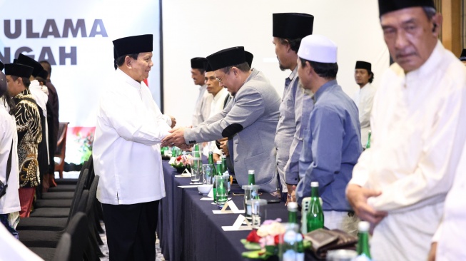 Dukungan Kiai Bikin Semangat, Prabowo Merasa Tak lagi Berjuang Sendirian