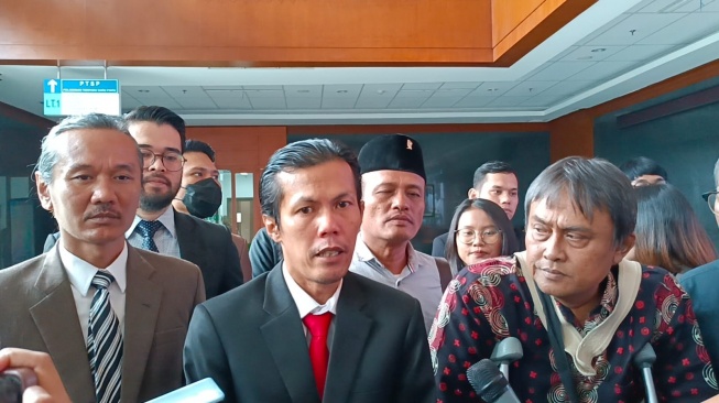 KPU, Anwar Usman Hingga Jokowi Digugat karena Gibran Jadi Cawapres