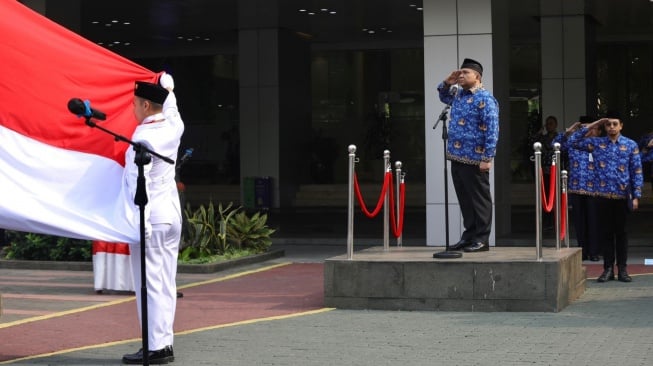 Hari Pahlawan 2023, Pesan Wamenaker bagi Generasi Penerus: Tantangan Dapat Ditaklukkan dengan Semangat