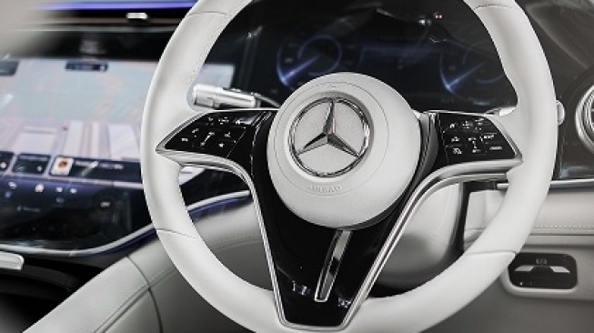 Target Penjualan Mobil Listrik 50% Mercedes-Benz Diundur, Apa Sebab?