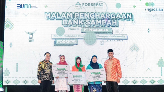 Pegadaian Beri Penghargaan untuk Bank Sampah Binaan Terbaik Se-Indonesia