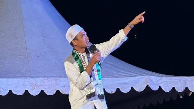 Ustaz Abdul Somad di Masjid Agung Annur Pekanbaru. [Dok Instagram/@tabungwakafumat_official]