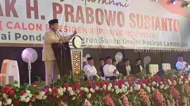 Kunjungan ke Lamongan, Prabowo Subianto Singgung Kesetiaan Ponpes Sunan Drajat