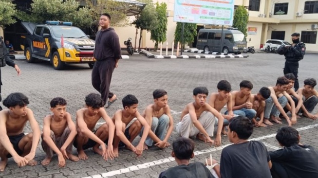 Diduga Hendak Tawuran, Polisi Amankan Puluhan Remaja di Semarang