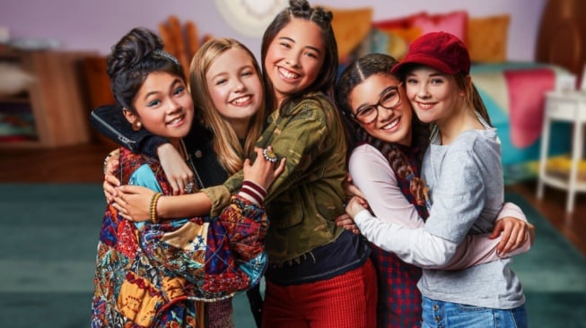 Ulasan Serial The Baby Sitters Club, Kisah Para Gadis dalam Mengasuh Anak-anak