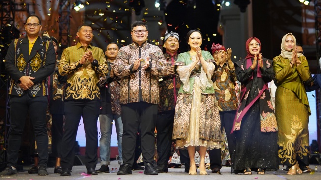 Mas Dhito Sebut Batik Kediri Siap Masuk Kancah Nasional