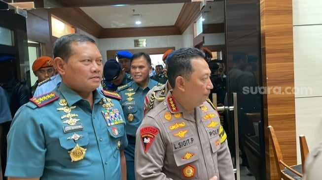 Jalani Fit and Proper Test Calon Panglima TNI di DPR, Agus Subiyanto Dikawal Panglima Yudo dan Kapolri Listyo