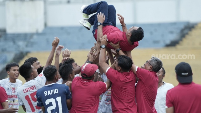 Tumbangkan Riau, Tim Sepakbola Sumbar Boyong Medali Emas di Laga Final Porwil Sumatera 2023