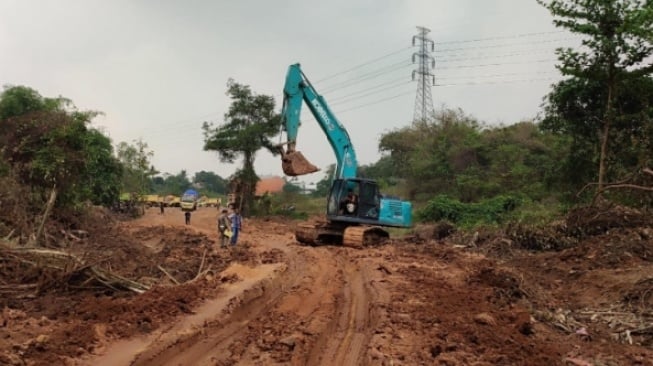 Diduga Tak Berizin, Aktifitas Galian Tanah di Tigarakasa Tangerang Disetop