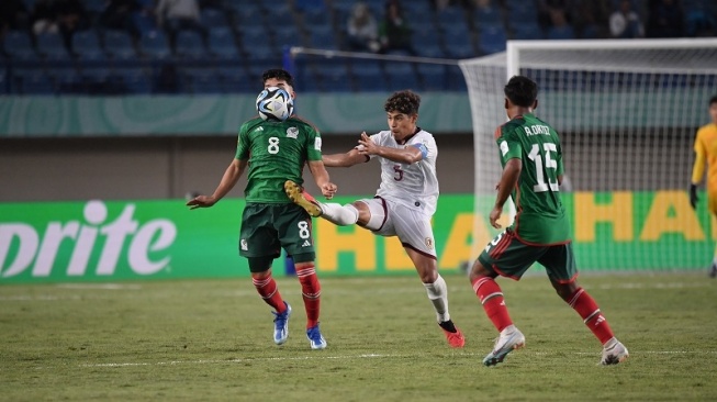 Hasil Piala Dunia U-17 2023: Sengit di Jalak Harupat, 10 Pemain Venezuela Imbangi Meksiko 2-2