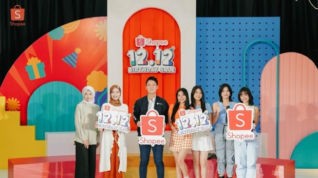 Rayakan 8 Tahun Menciptakan Dampak Positif, Shopee 12.12 Birthday Sale Kolaborasi Bersama JKT48