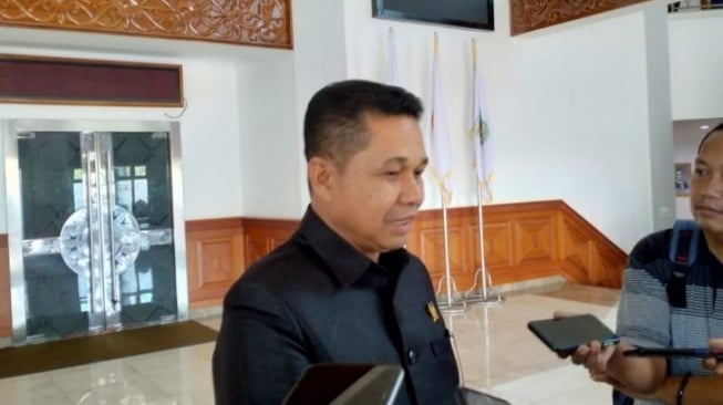 Ketua DPRD Kutim, Joni. [kaltimtoday.co]