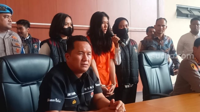 Nikmatnya Hidup Ghisca Debora Sebelum Jadi Tersangka, Temui Pacar dan Cari-cari Kampus di Belanda