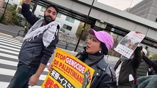 Zaskia Adya Mecca ikut demo free Palestina di Jepang (Instagram/@zaskiadyamecca)