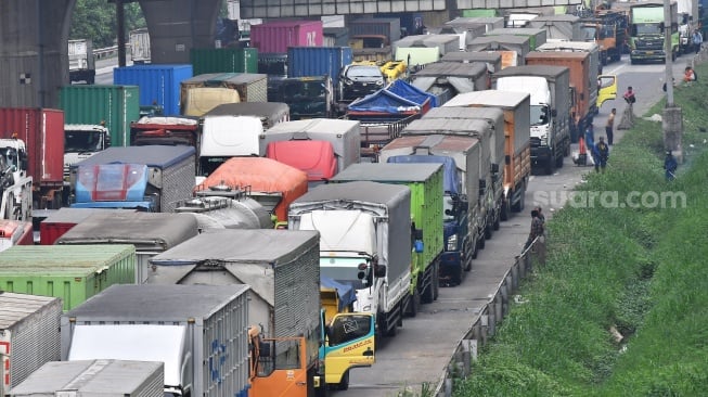 Jadwal Pembatasan Truk Angkutan Barang di Jalan Tol selama Libur Nataru  2023